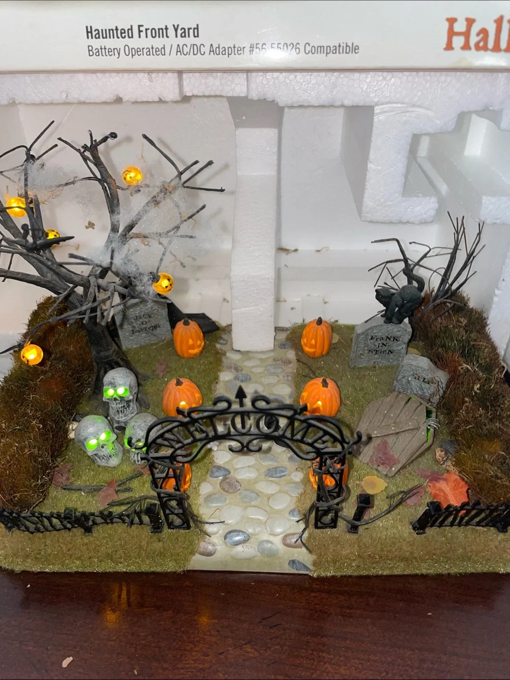 Department 56 spooky miniature